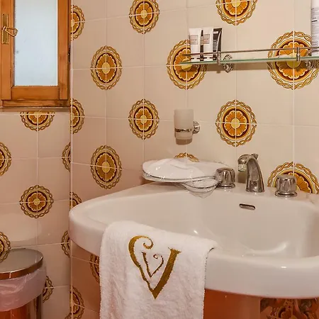 Valdroni 4*