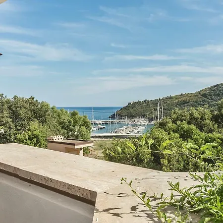 Oda ve Kahvaltı Valdroni 4*